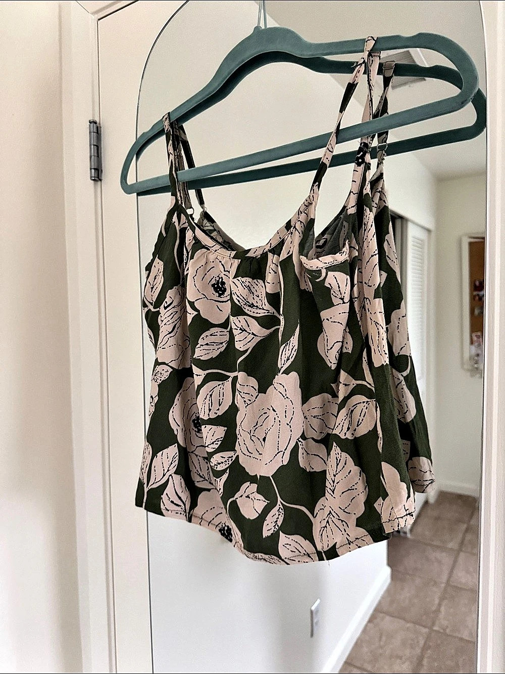 Floral Camisole in Green & white Like New